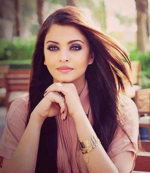 What are some eating habits of Aishwarya Rai, and which is her favorite  sweet? - Quora