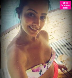 Yeh Hai Mohabbatein's Anita Hassanandani aka Shagun slays in a swimsuit!