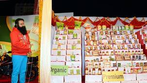 Baba Gurmeet Ram Rahim follows Ramdev Baba, opens MSG range of organic food products!
