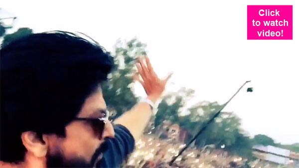 Shah Rukh Khan's selfie video shows how crazy his fans are for&nbsp;him!