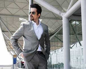 Anil Kapoor urges people to QUIT SMOKING!