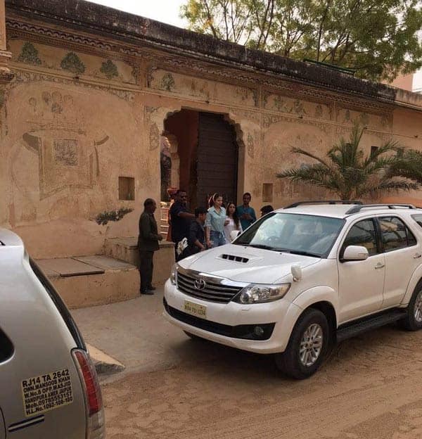 Ranbir Kapoor, Anushka Sharma and Fawad drive around on the sets of Ae Dil Hai Mushkil sets