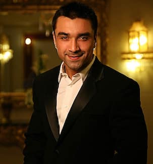 Bigg Boss 7 contestant Aijaz Khan denies sending lewd messages to model Aishwarya Choubey