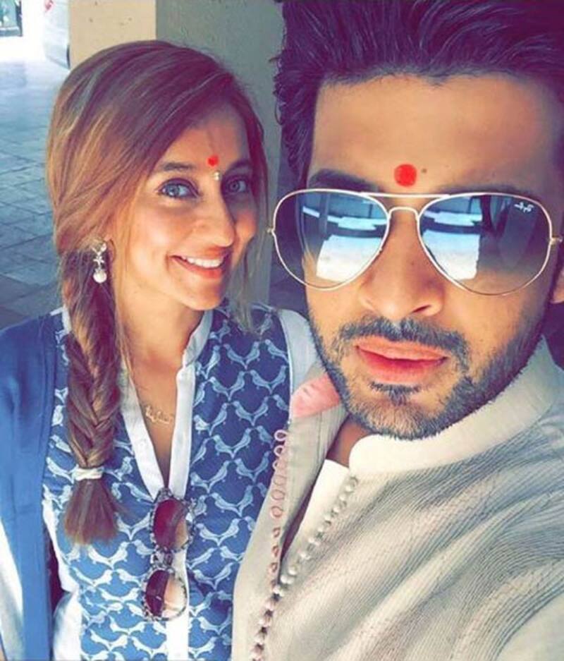 Karan Kundra Lashes Out At A Fan For Calling His Girlfriend Anusha Dandekar A Prostitute