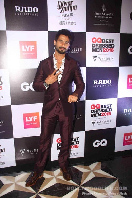 Classy Shahid Kapoor or crazy Ranveer Singh: Who rocks the suit