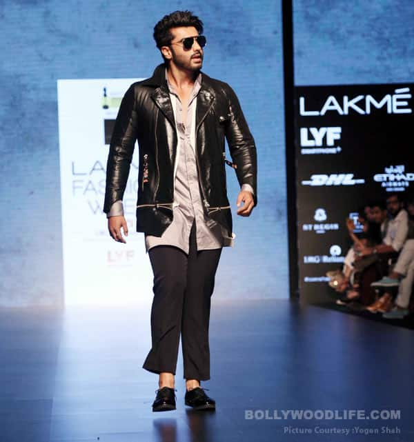 Arjun Kapoor's SWAGGER takes over the Lakme Fashion Week ramp - view HQ ...