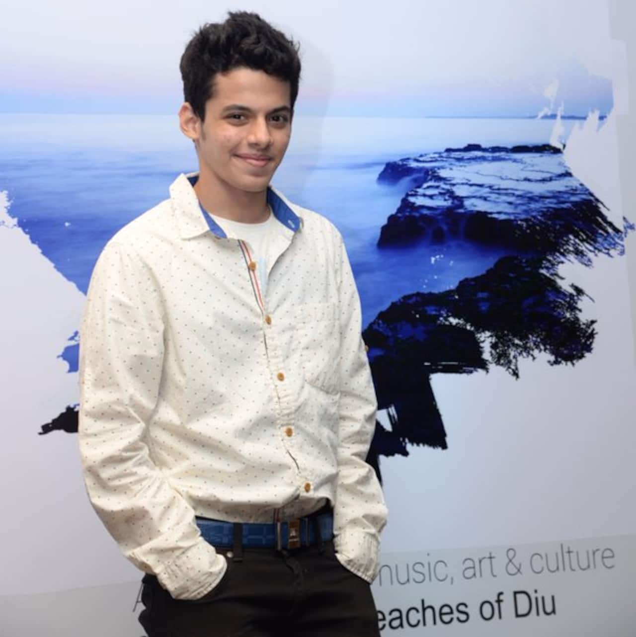 Remember that kid from Aamir Khan's Taare Zameen Par? Darsheel Safary is all grown up and raring to go!