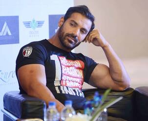'पागलपंती' रिलीज के साथ ही 'Dostana 2' को लेकर John Abraham का बड़ा खुलासा, बोले- 'करण प्रीक्वल जैसा ग्लैमर...'