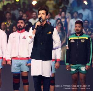 Hrithik Roshan promotes Mohenjo Daro at the finals of Pro Kabaddi league Season 4