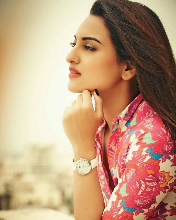 Sonakshi Sinha Says This Is A Great Time To Be A Woman In Indian Cinema Bollywood News
