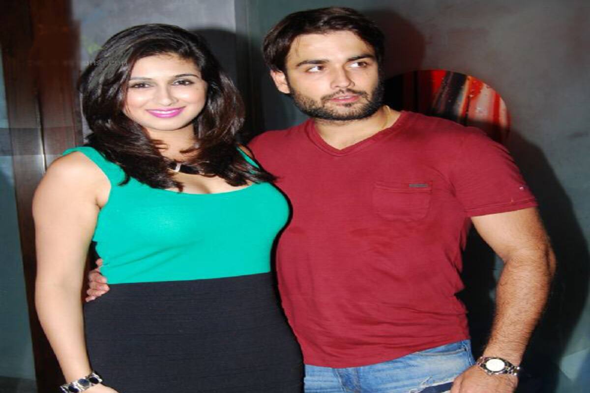 Vivian Dsena And Vahbiz Dorabjee Working Hard To Save Their Marriage Bollywood News Gossip Movie Reviews Trailers Videos At Bollywoodlife Com