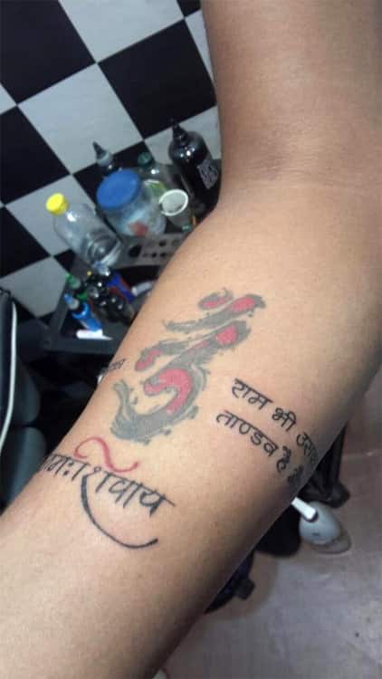 Watch Ajay Devgn left speechless after fan tattoos Shivaay dialogue on  his hand
