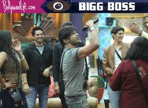 Bigg Boss 10: After Shraddha Kapoor and Farhan Akhtar, Himesh Reshammiya enters the house