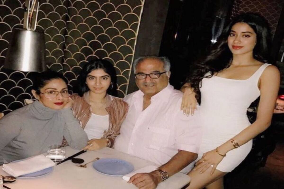 Sorry Sridevi But We Can T Stop Crushing On Your Daughters Jhanvi And Khushi Kapoor View Hq Pics Bollywood News Gossip Movie Reviews Trailers Videos At Bollywoodlife Com Sridevi daughter jhanvi kapoor dhadak movie first look for more latest updates about tollywood: khushi kapoor view hq pics