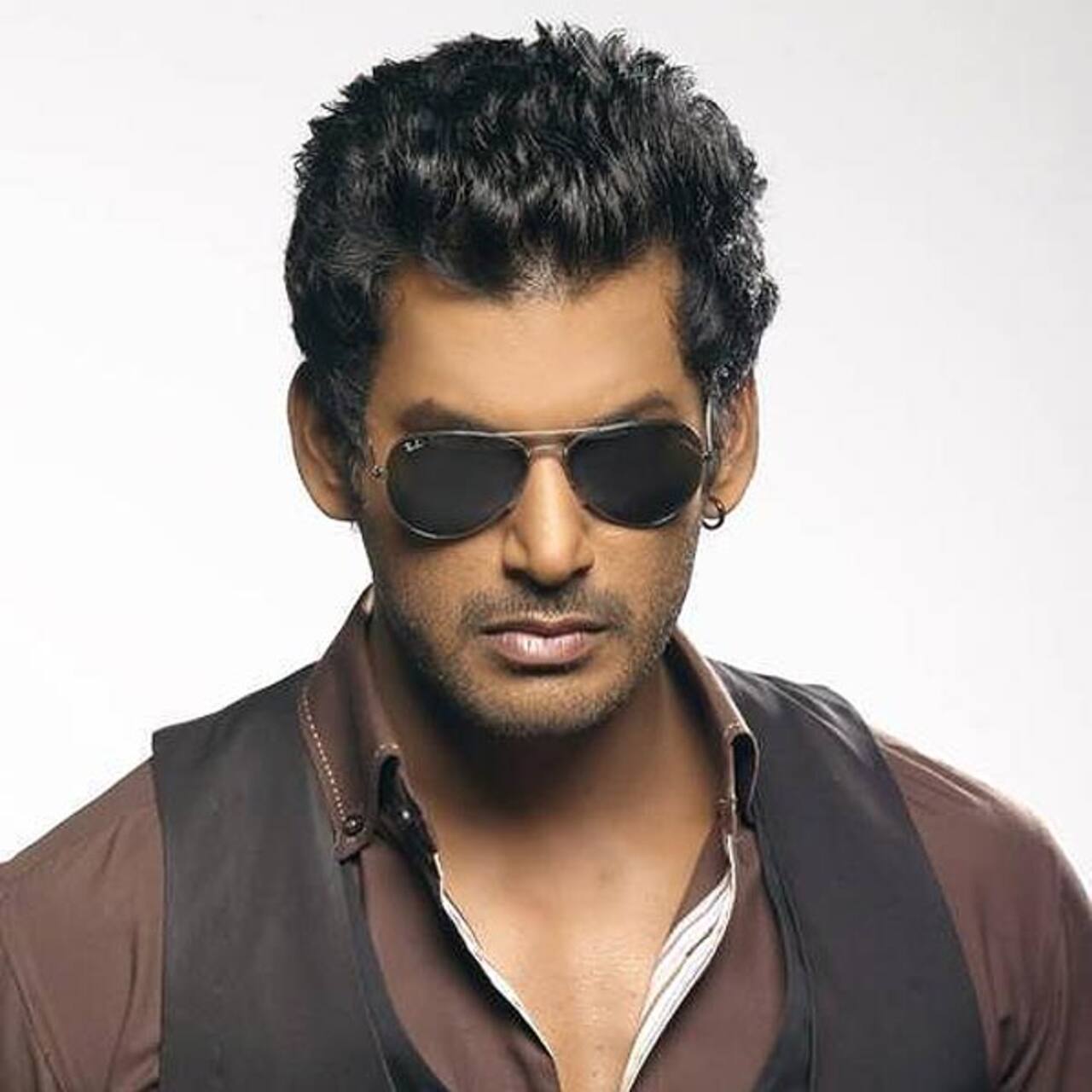 Shocking! Kaththi Sandai actor Vishal suspended from the Tamil Film 