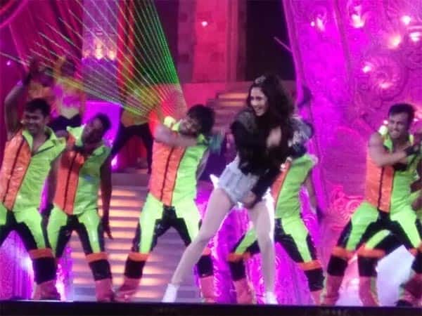 Image result for disha patani star screen awards