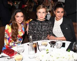 Priyanka Chopra and Deepika Padukone's this picture from pre-Oscar party will give you major Kashibai - Mastani vibes