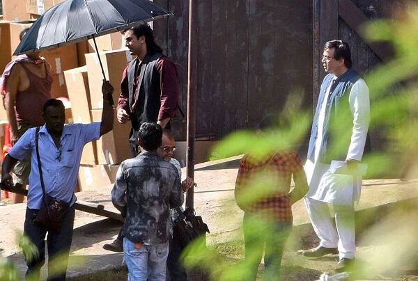 Ranbir Kapoor on Dutt sets (2)