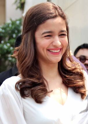 Alia Bhatt had an 'oops' moment while performing at the Zee Cine Awards?