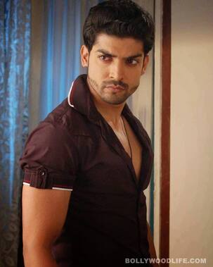 Shocking! A guy threatens to KILL Gurmeet Choudhary; the actor exposes his blackmailing messages