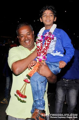 After winning everyone's heart at Oscars 2017, Lion star Sunny Pawar returns to India - watch video