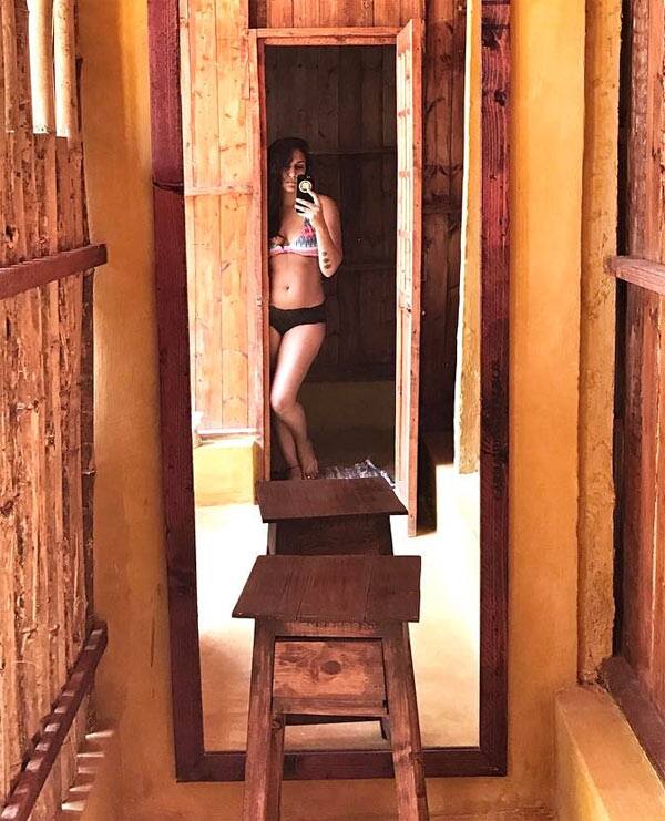 Shveta Salve's bikini picture six months after giving birth to Arya is  going viral - Bollywood News & Gossip, Movie Reviews, Trailers & Videos at
