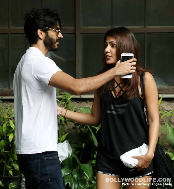 Harshvardhan Kapoor Spotted Chatting With Good Friend Rhea Chakraborty Making Us Wonder What S