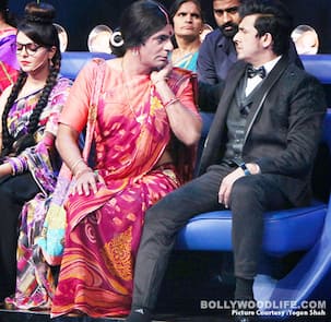Here are some more pics of Sunil Grover making merry on Indian Idol 9 finale with Farah Khan and Sonu Nigam