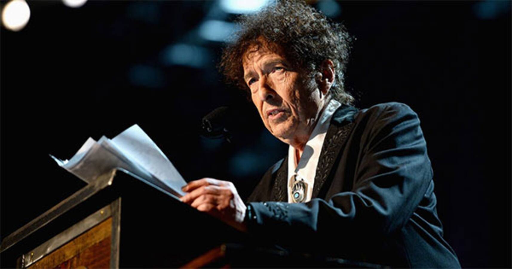 Bob Dylan accepts the Nobel Prize in literature at last Bollywood News & Gossip, Movie Reviews