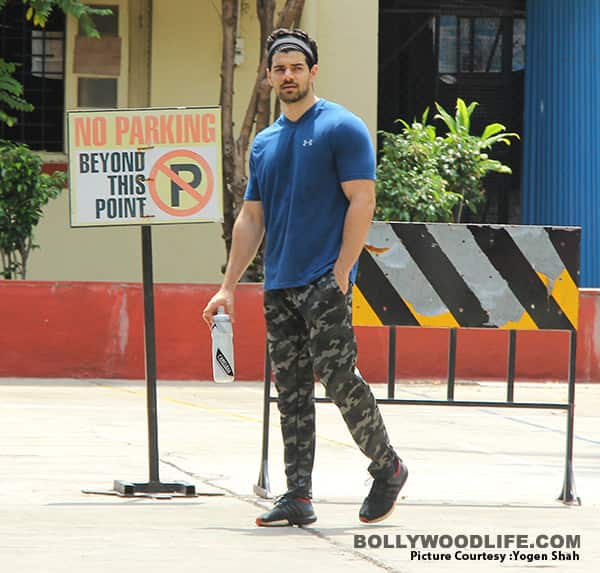 Suraj-Pancholi-(3)