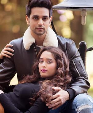 Shakti Arora SLAMS break-up rumours with Neha Saxena, calls his affair 'Relationship Goals' - view pic