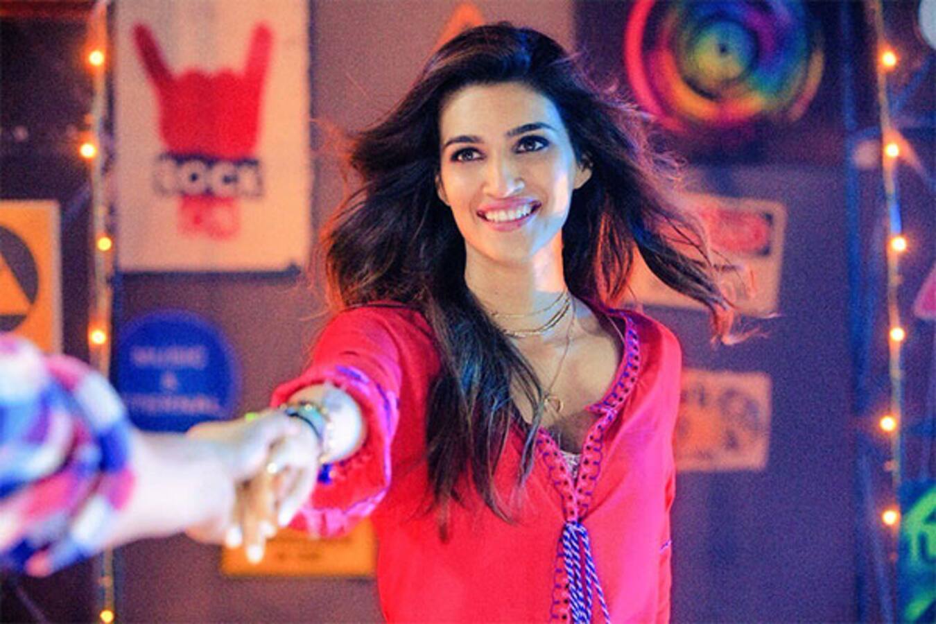 Kriti Sanon shares the first look from T-Series' new music video Paas ...