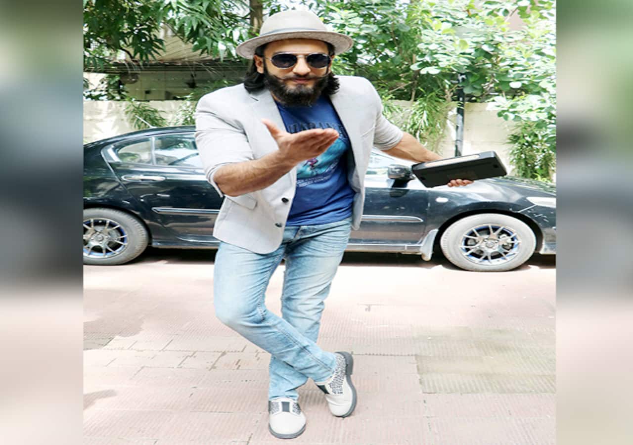 This casual Ranveer Singh look costs a little over ₹57000