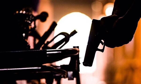 Salman Khan turns Bandookbaaz in this new still from Tiger Zinda Hai and we are curious to know who his target is