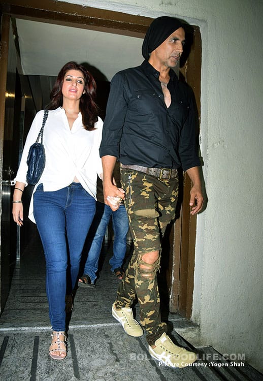 Akshay Kumar And Twinkle Khanna Step Out For A Movie Date - View HQ ...