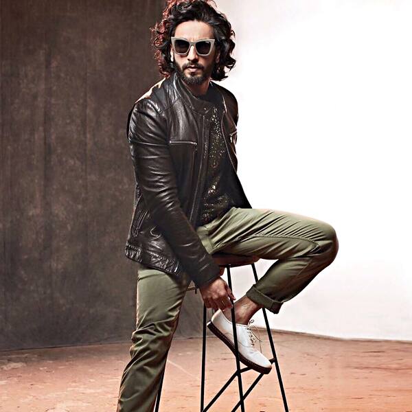 ranveer singh photos  Men fashion photoshoot, Photography poses for men,  Mens photoshoot poses