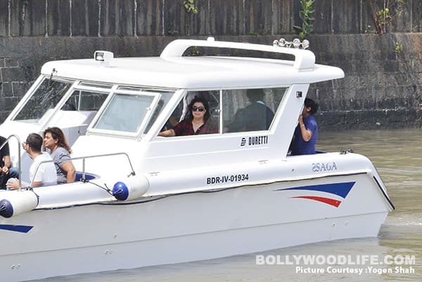 shahrukh-and-gauri-khan-with-etc-coming-from-Alibag-on-8.10.17.pics-yogen-shaah