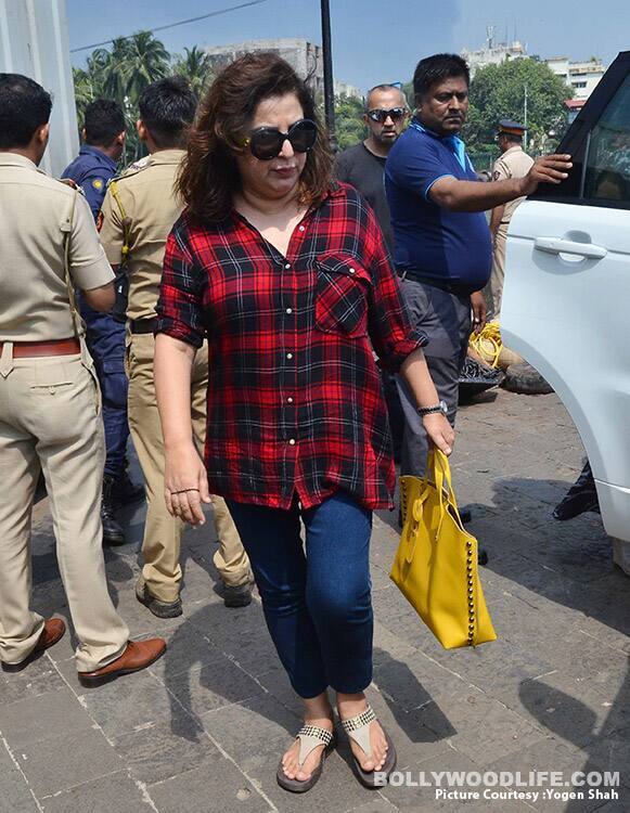 shahrukh-and-gauri-khan-with-etc-coming-from-Alibag-on-8.10.17.pics-yogen-shah