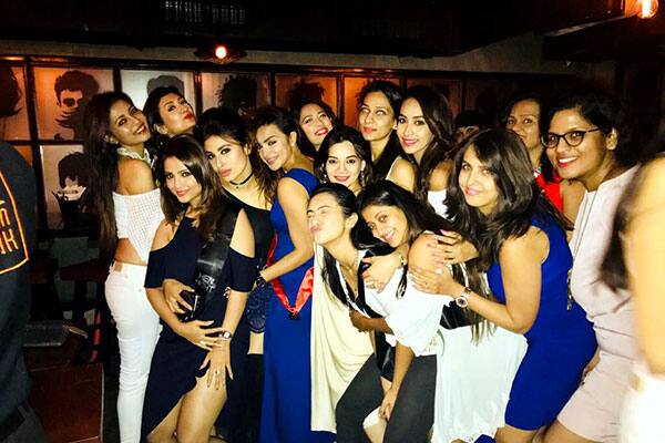 Aashka Goradia gets a Sex and the City themed bachelorette - view pics ...