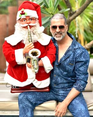 Akshay Kumar undergoes a drastic makeover and this time it is NOT for a film but for Christmas - view pic!