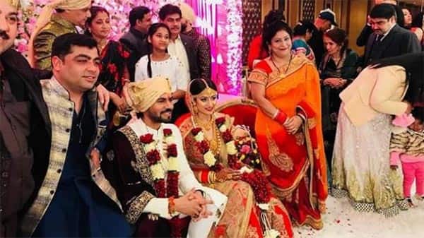 Former Bigg Boss contestant Gaurav Chopra gets married to Hitisha and we have the first pics!