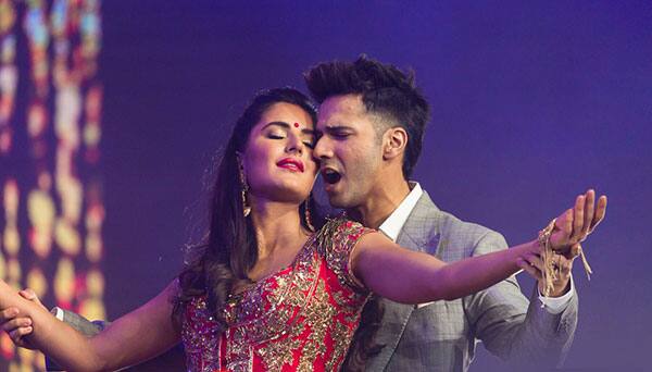 varun-katrina-abcd-3-hot-chemistry-7