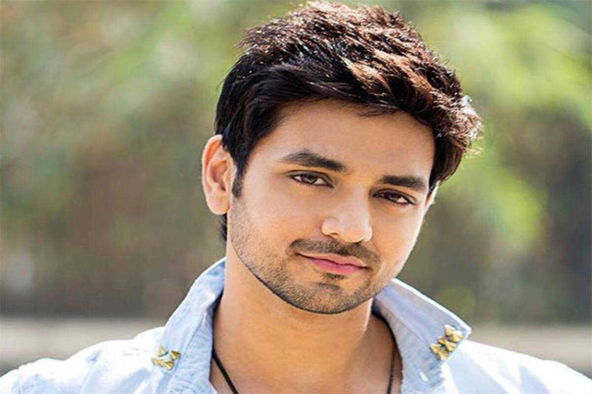 Meri Aashiqui Tum Se Hi Actor Shakti Arora To Return To Tv Bollywood News Gossip Movie Reviews Trailers Videos At Bollywoodlife Com Meri aashiqui tum se hi's smriti khanna shares first family photo with hubby gautam and baby anayka. meri aashiqui tum se hi actor shakti