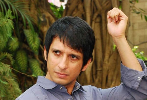 Happy Birthday Sharman Joshi 5 Films Which Prove That He Can Slip Into happy-birthday-sharman-joshi-5-films-which-prove-that-he-can-slip-into