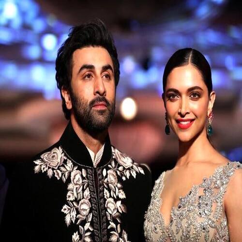 Deepika Padukone Ranbir Kapoor Break Up Latest News Photos And Videos Of Deepika Padukone Ranbir Kapoor Break Up Bollywood Life After the media conference ended, she went backstage, failed to control her emotions and broke down. bollywood life