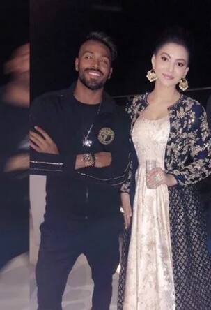 Hardik Pandya and Urvashi Rautela's inside pic from a party goes viral amidst link up rumours!