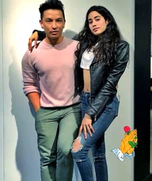 Janhvi Kapoor flaunts her perfectly toned midriff and we bet you won't be able to take your eyes off her