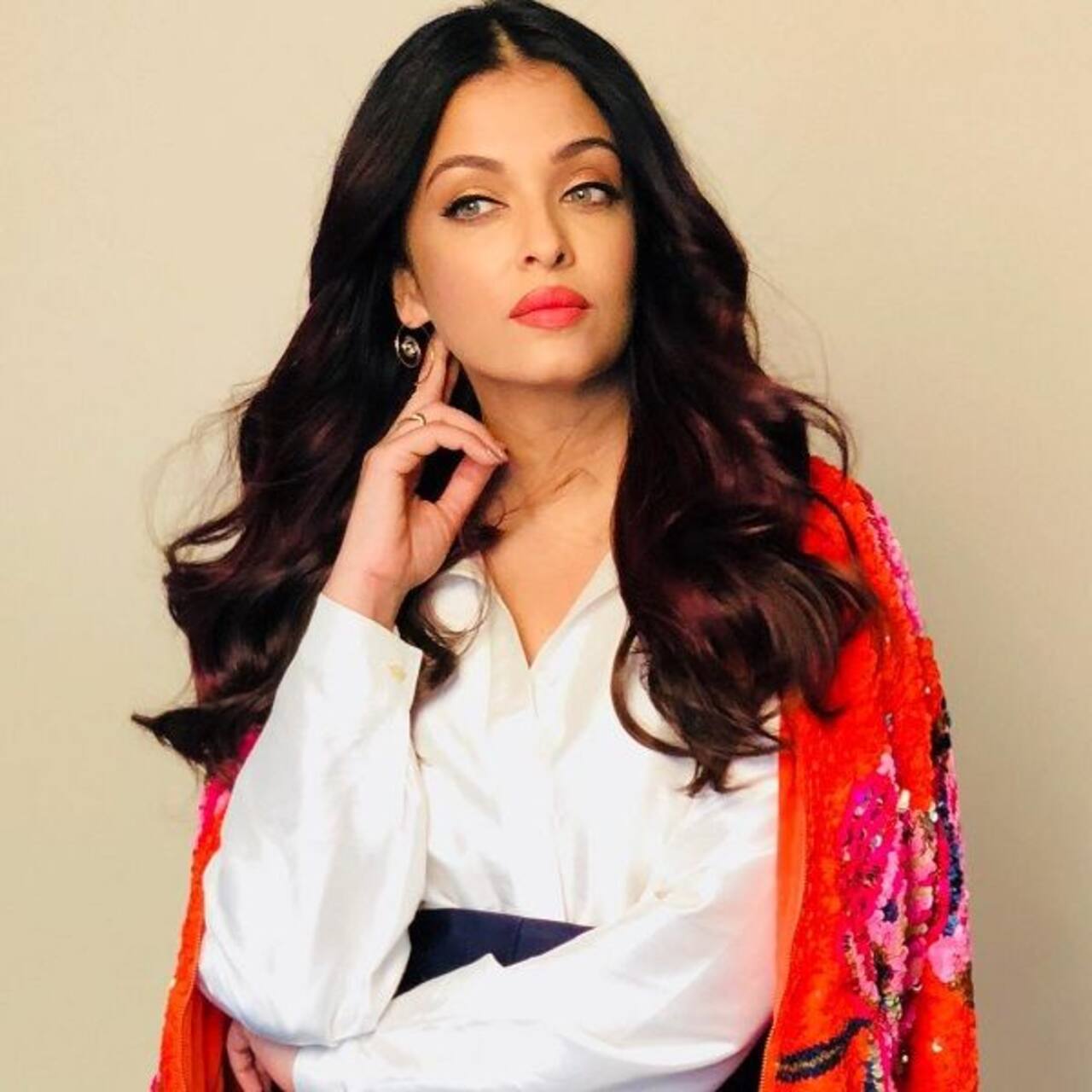 Cannes 2018: Here's a glimpse of Aishwarya Rai Bachchan getting ready to slay on day 2 - view pic