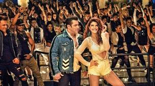 Forget us, even Jacqueline Fernandez could not match up to Salman Khan's steps in Race 3 song Heeriye and this video is proof