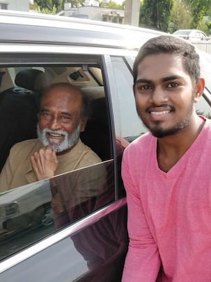 Now, I can die peacefully, says Rajinikanth fan after getting a selfie with him - view pic